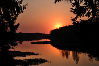 April Sonnenuntergang / ***