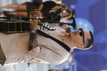 &nbsp; / ...............