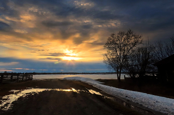 Mai-Abend / ***