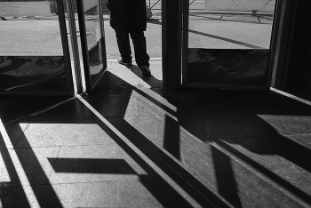 Ausgang / ***