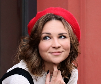 Julia / ***