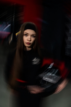 &nbsp; / ***