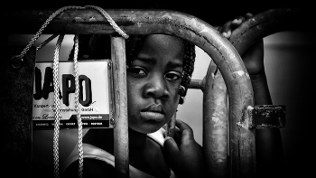 &nbsp; / ***