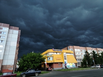 Vor dem Sturm / ***