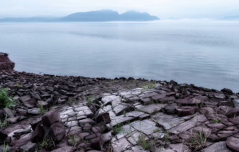 Dunstig / ***