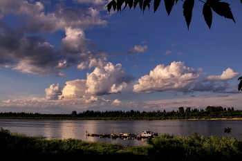 Sommerabend. / ***