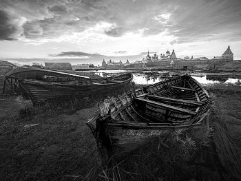 Boote / ***