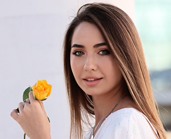 Julia / ***