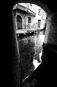 Undress Venedig / ***