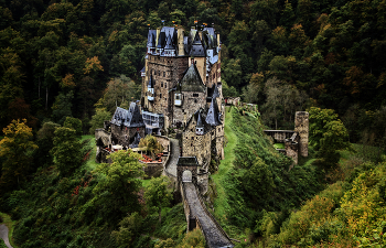 Burg Eltz / ***