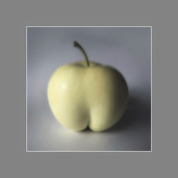 Apfel gespeichert / ***