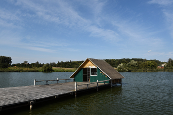 Haus auf dem Wasser / ***