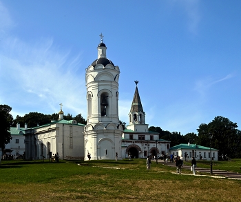 Church of St. George / ***