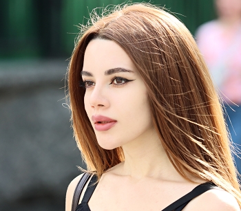 Julia / ***