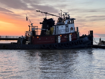 Tuggy / A Tug boat Exiting the Portof Rochester, Canada Bound.