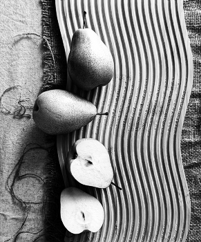 Linien / ***