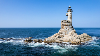 &nbsp; / ***