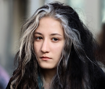 Julia / ***