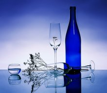 Glas blau / ******