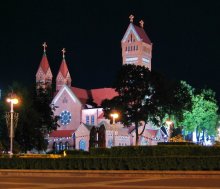 Kirche bei Nacht / ***