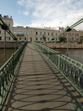 Pochtamtsky Bridge / ***
