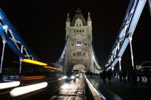 Tower Bridge / ***