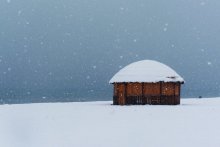 Bungalows im Winter / Batumi beach in winter