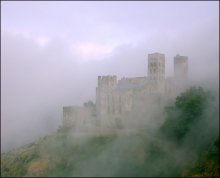 Kloster in den Pyrenäen / ***