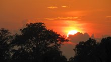 Kambodschanischen Sonnenuntergang / ***