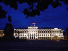 Die Gesetzgebende Versammlung von St. Petersburg / ***