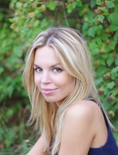 Viktoria / *** ***