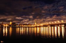Riga bei Nacht / *****
