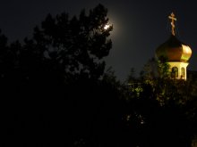 Moonlight Kirche / ***