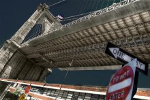 ...another angle of brooklyn bridge... / Welcome to NY...