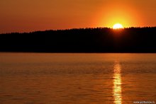 Sonnenuntergang auf dem See / ***