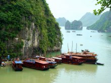 Wharf in Halong / ***