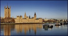 London Thames ..... .... / ***