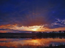 Die ersten Strahlen der Sonne / ***