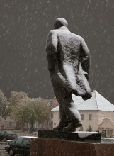 Schneebedeckte Fußgänger. / .........