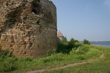 Towers Oreshek / ***