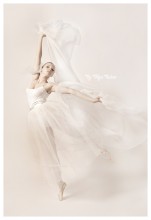 Ballerina / ***