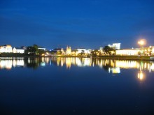 Night Stadt / ***