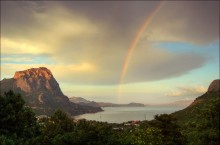 Oberhalb der Regenbogen / ***