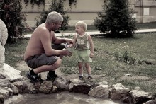 Hey Opa, du bist dann Hände weg nehmen! / ***