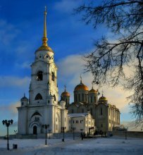 Himmelfahrt-Kathedrale in Wladimir / *******