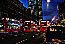 Busse in London. / ***