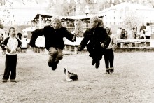 Und einmal, zweimal / /////