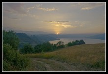 Sonnenuntergang auf der Donau / ***