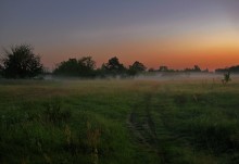 Der Morgen beginnt mit der Morgendämmerung / ******