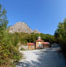 Weg zum Tempel / ***